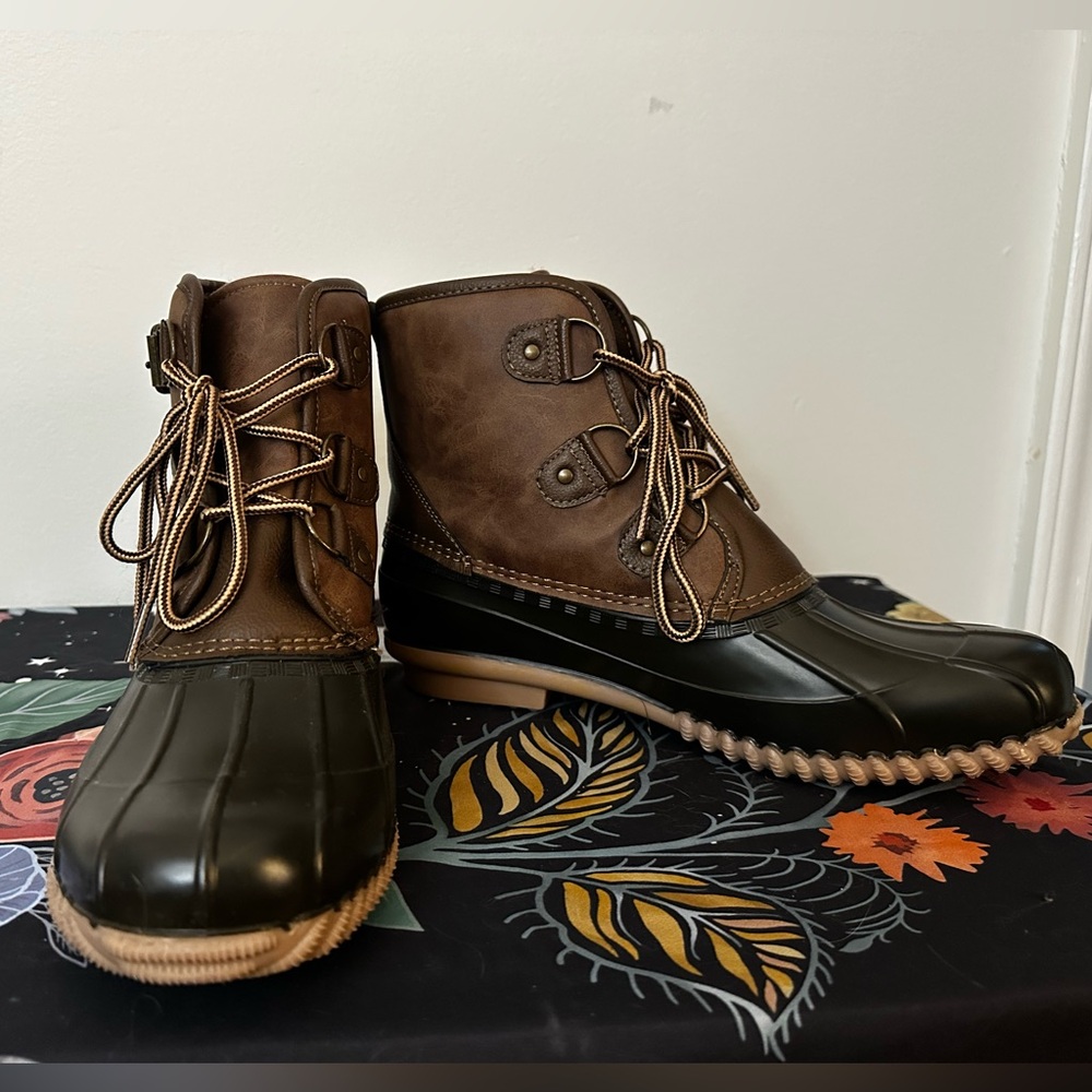 Lane Bryant Women's Brown and Black Lace Up Boots